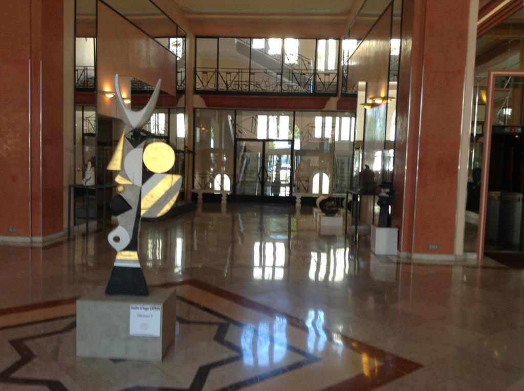 Cannes, Croisette, Palais Miramar Rum bild