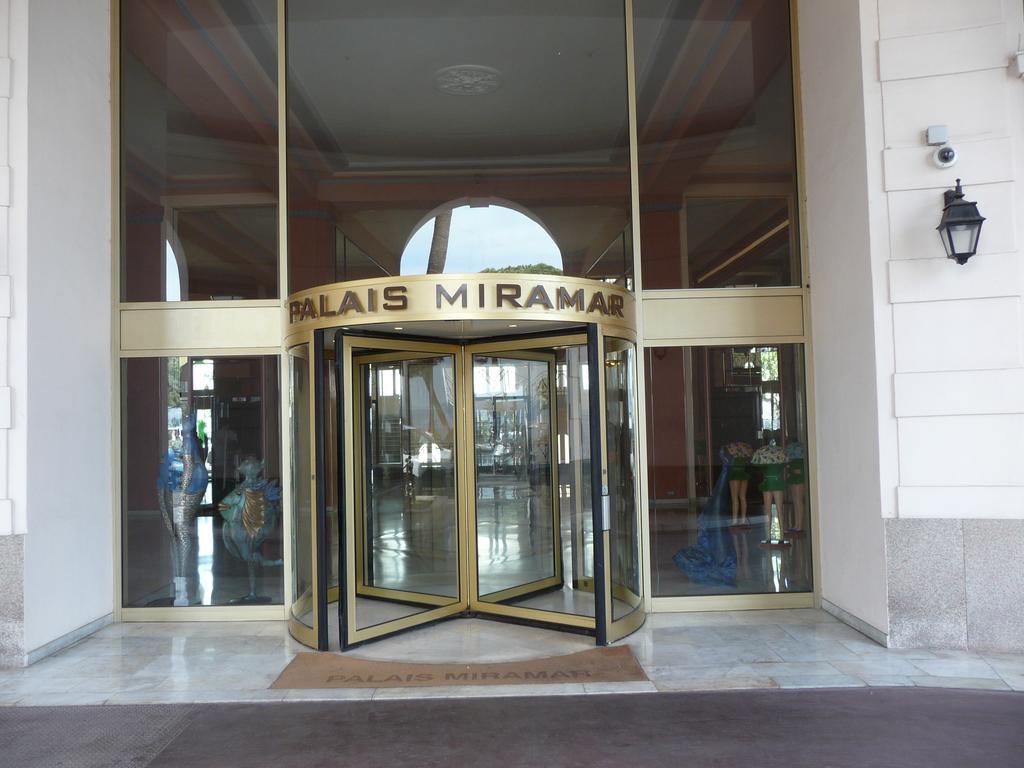 Cannes, Croisette, Palais Miramar Exteriör bild